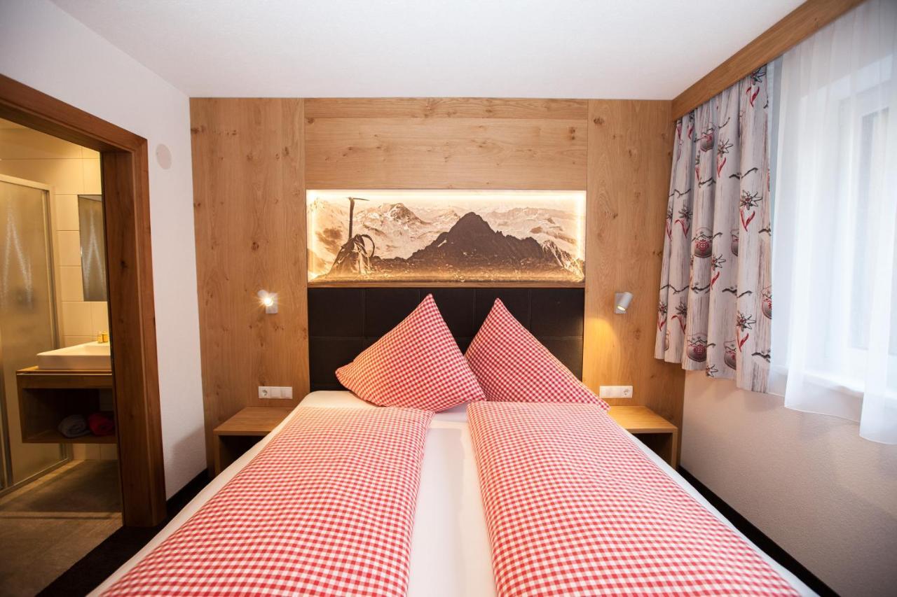 Haus Kuechelspitz Bed and Breakfast Ischgl Buitenkant foto