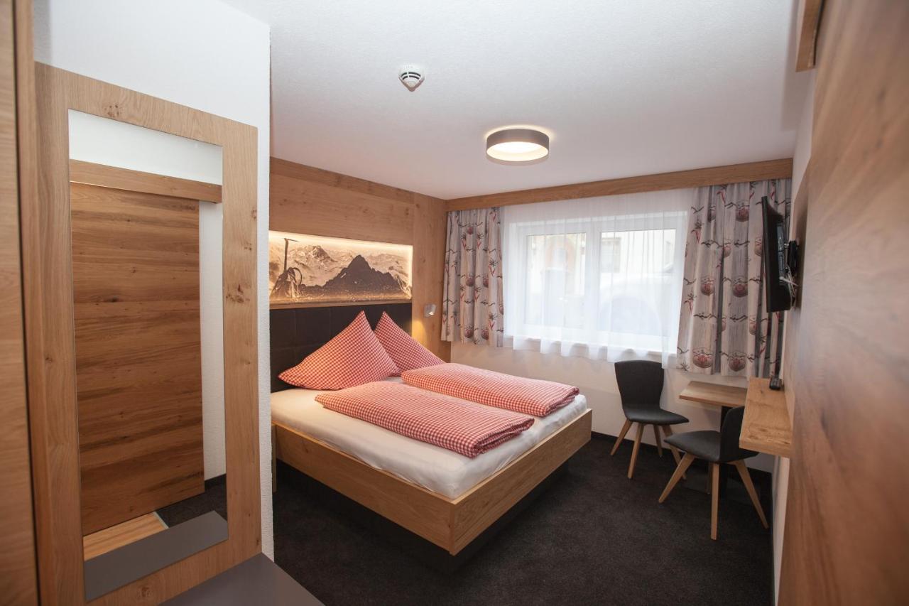 Haus Kuechelspitz Bed and Breakfast Ischgl Buitenkant foto