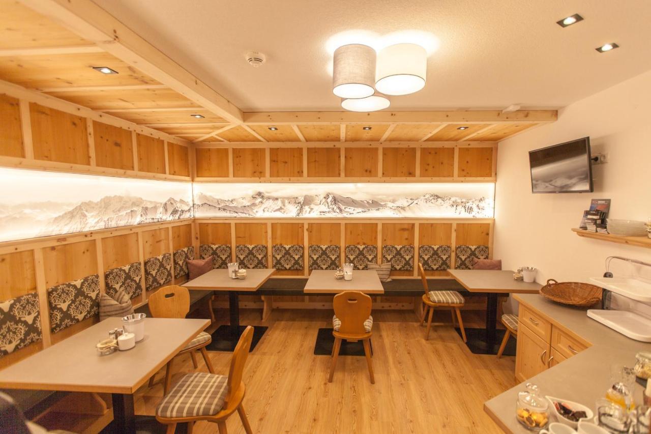 Haus Kuechelspitz Bed and Breakfast Ischgl Buitenkant foto