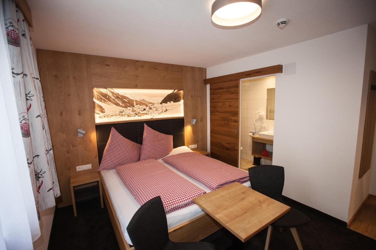 Haus Kuechelspitz Bed and Breakfast Ischgl Buitenkant foto